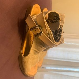 Girls Blowfish sandals